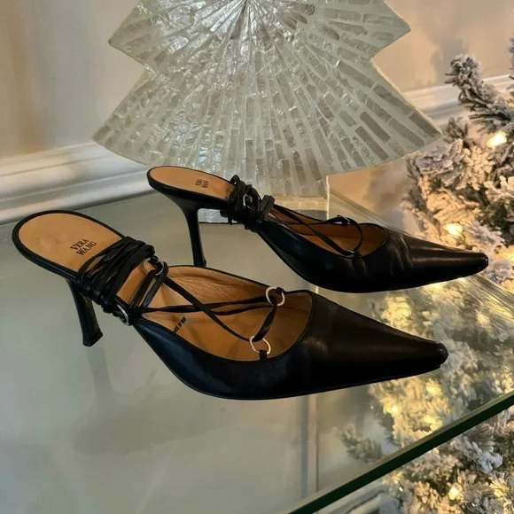 Vera Wang - Leather T-Strap Heels - Picture 4 of 10